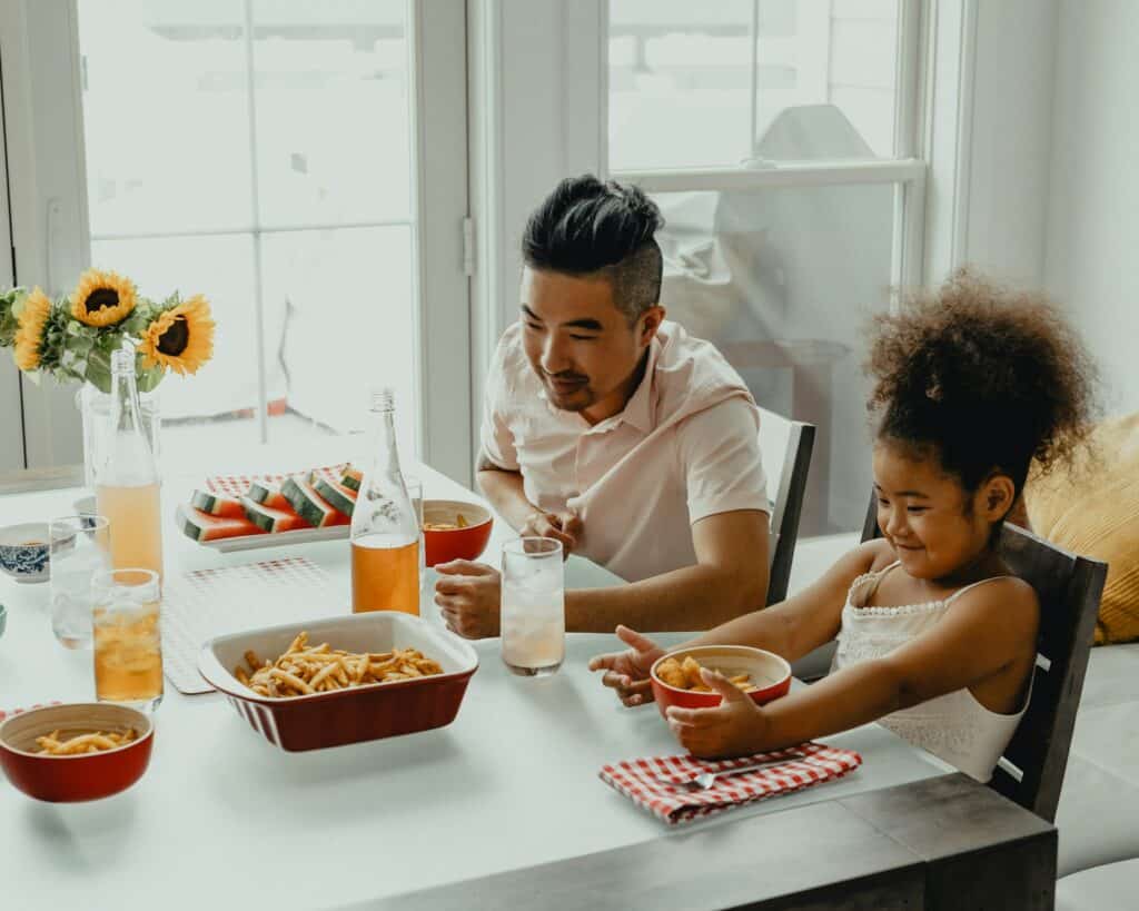 boy and girl eating mindfully